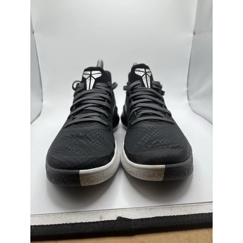 Nike Kobe Mamba Focus Black Basketball Shoes Youth Size 5.5‎ AT1214-001